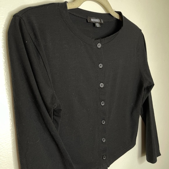 Missguided Cropped Button Up - Picture 4 of 4
